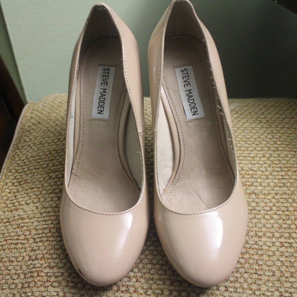 Steve Madden WAVVY Women's 7M Tan Nude Short Heels